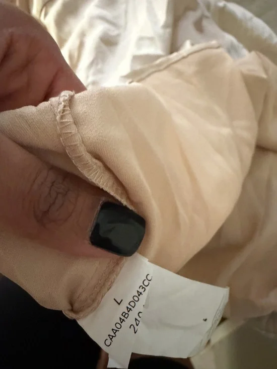 Cupshe Short-Sleeve Button-Down Shirt - Cream Beige - Picture 4 of 4